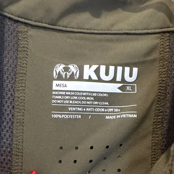 KUIU Men's Dark Green Casual Shirt - Picture 2 of 3